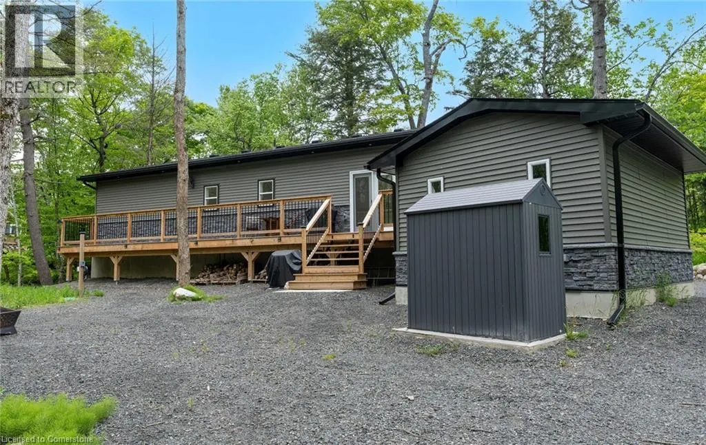 44 SUNNYSHORE PARK Drive