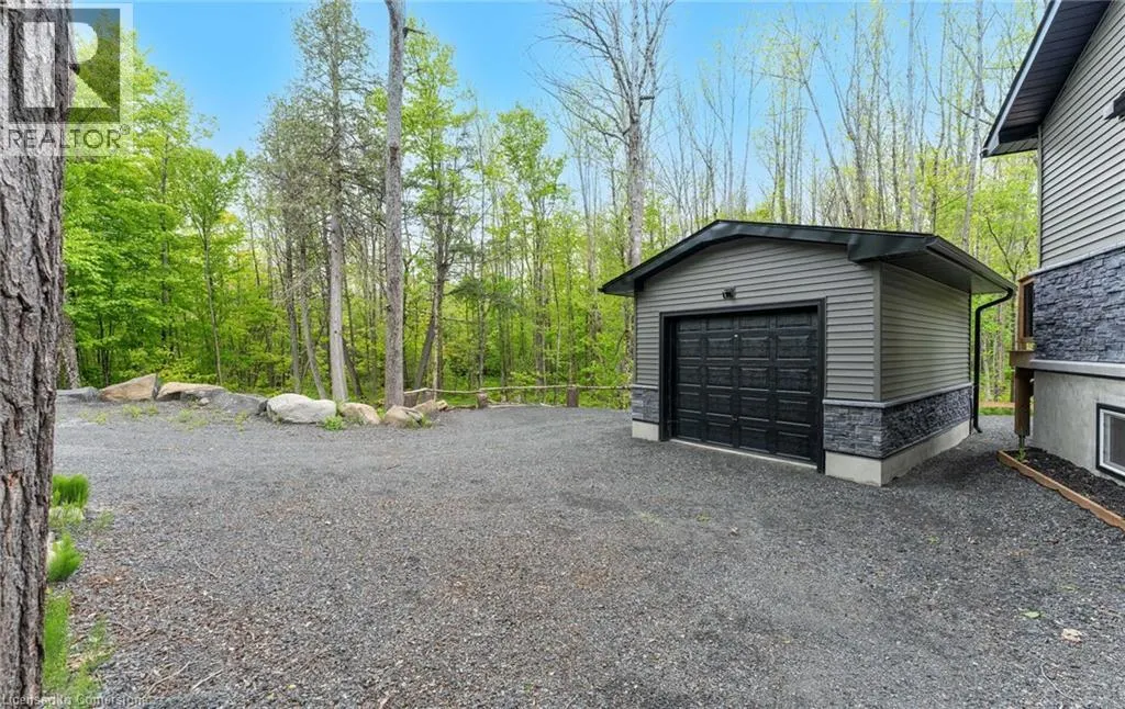44 SUNNYSHORE PARK Drive