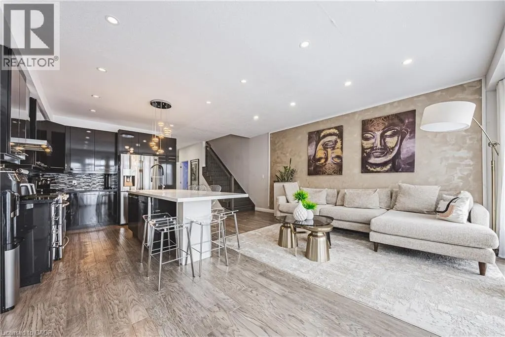 35 MIDHURST Heights Unit# 26, #26