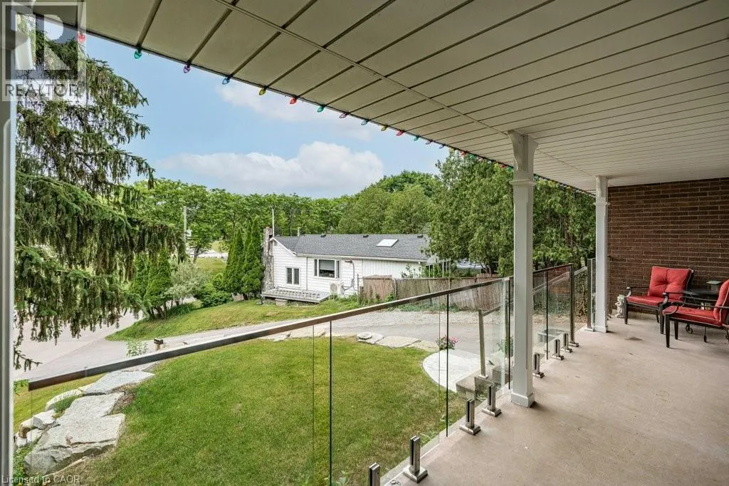 52 PARKSIDE Avenue