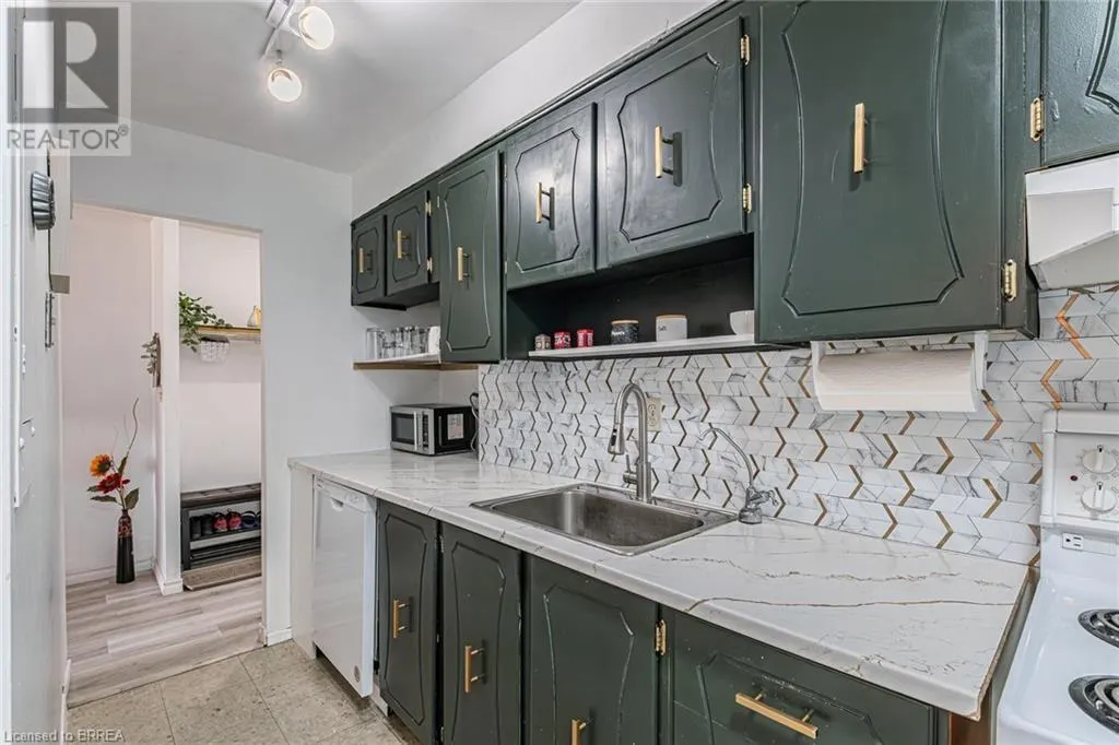 36 HAYHURST Road Unit# 316, #316
