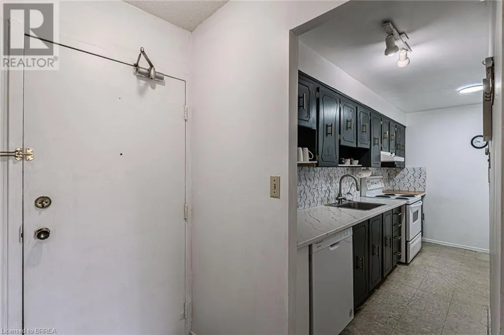 36 HAYHURST Road Unit# 316, #316