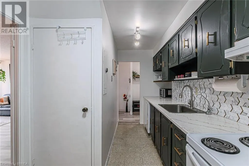 36 HAYHURST Road Unit# 316, #316
