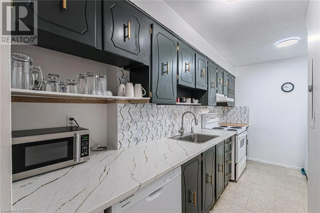 36 HAYHURST Road Unit# 316, #316