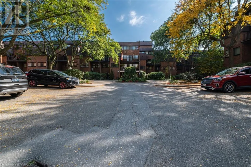 36 HAYHURST Road Unit# 316, #316