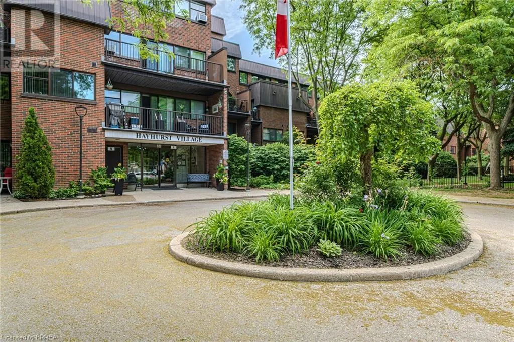 36 HAYHURST Road Unit# 316, #316