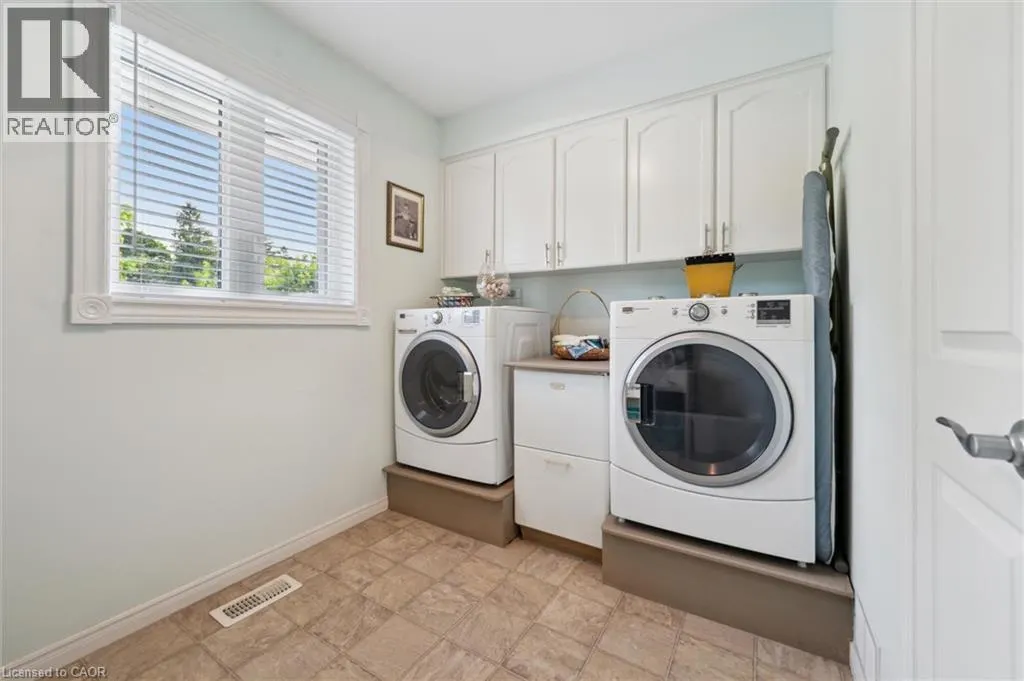 17 KEATING DR
