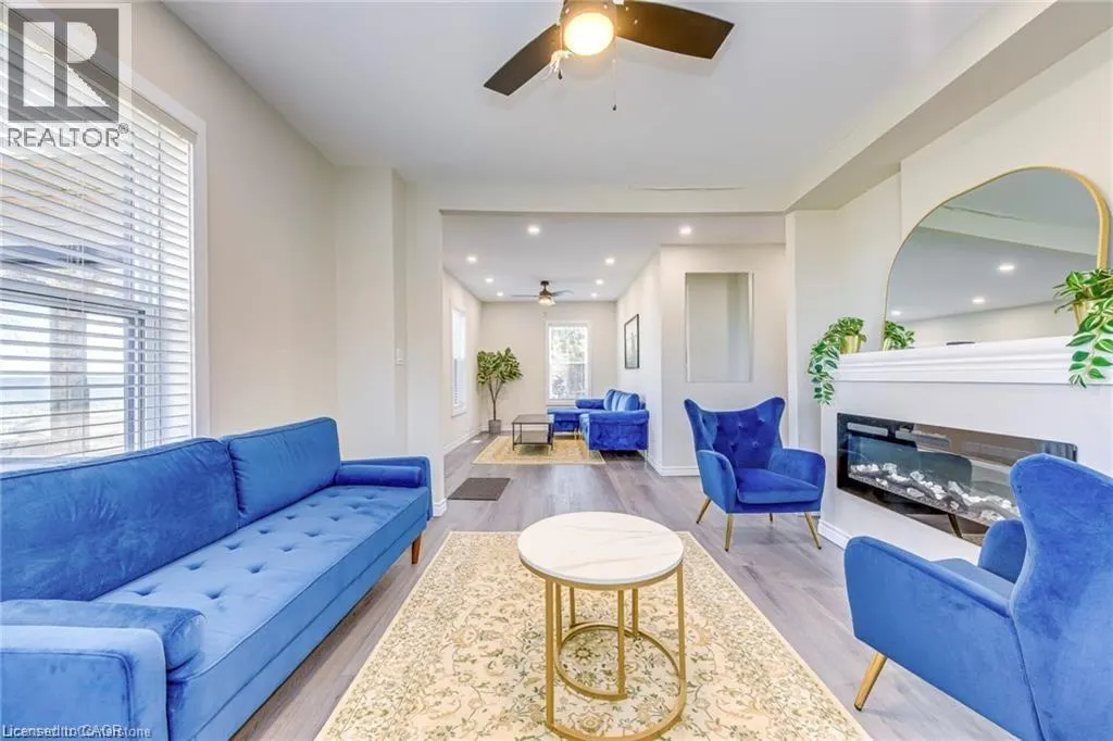 3590 LAKESHORE Road