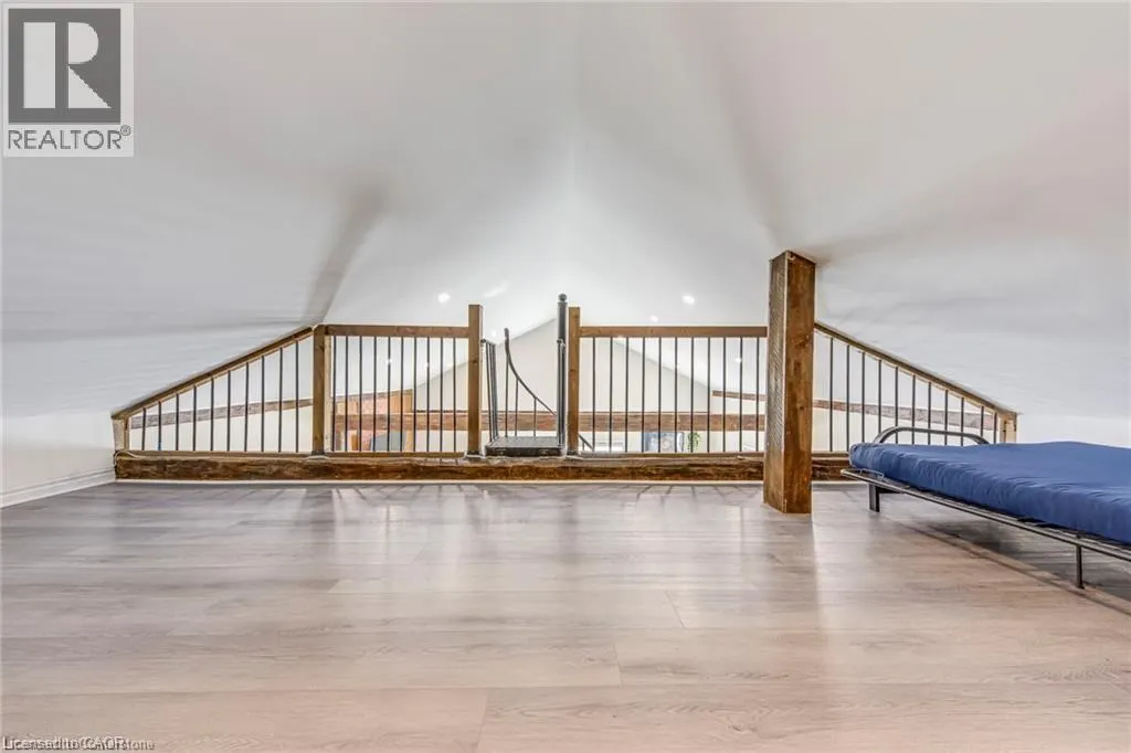3590 LAKESHORE Road