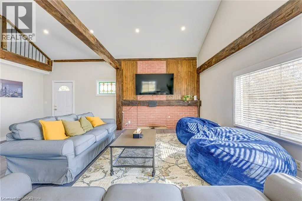 3590 LAKESHORE Road