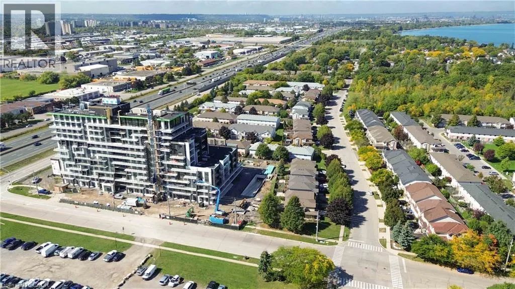 461 GREEN Road Unit# 523, #523