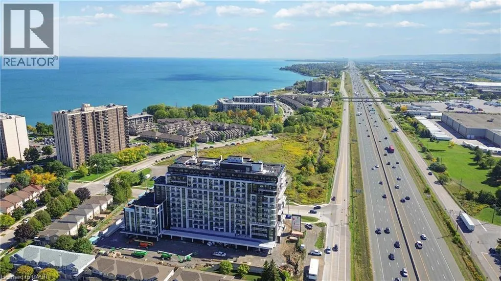 461 GREEN Road Unit# 523, #523