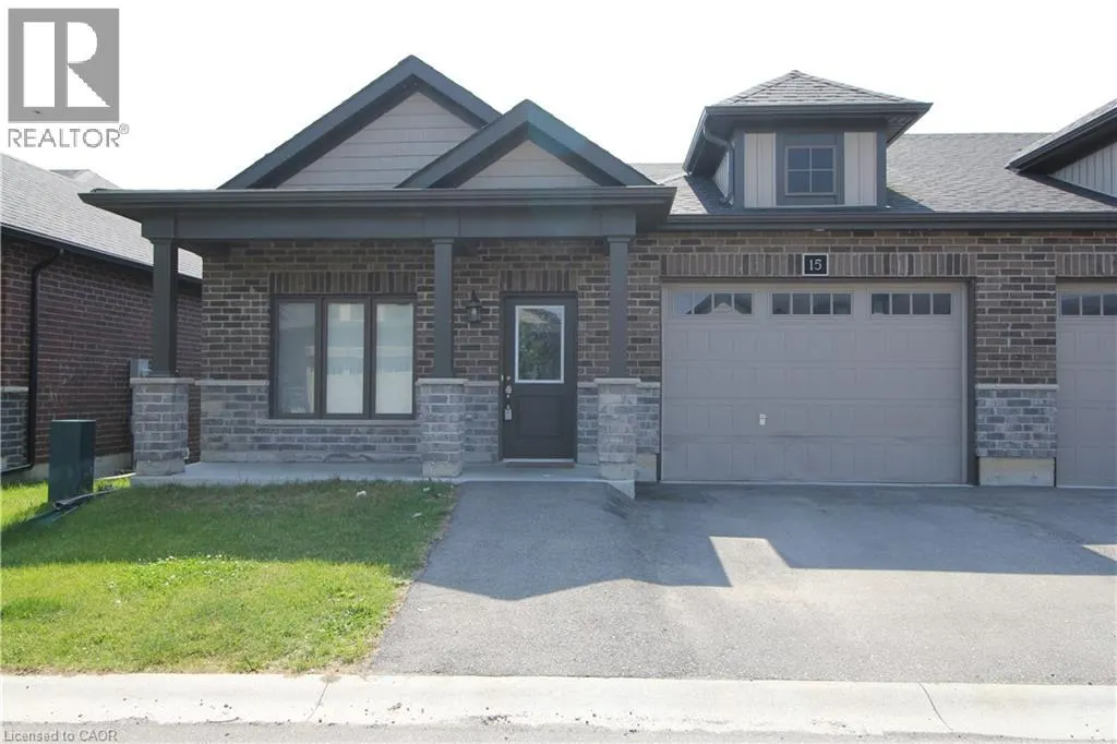 15 MEADOWHAWK Lane