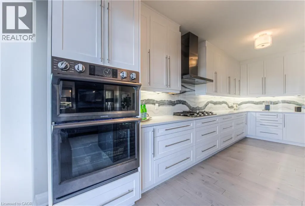 904 THOMAS PEDDER Court