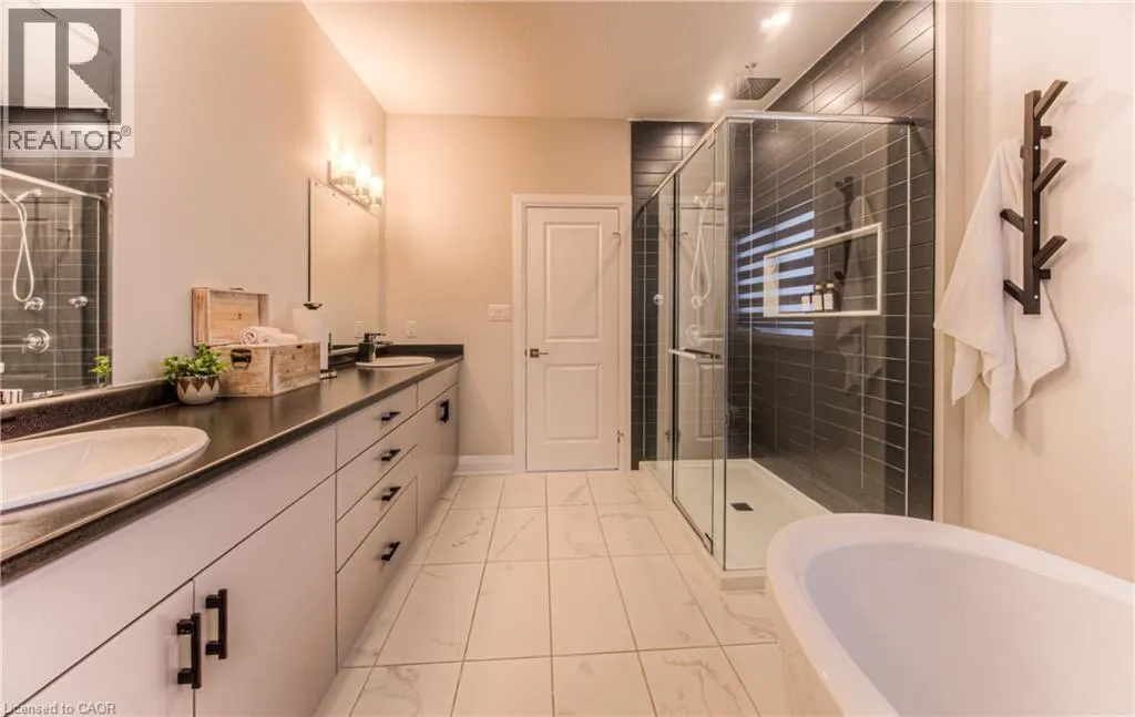 904 THOMAS PEDDER Court