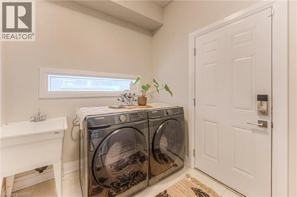 904 THOMAS PEDDER Court