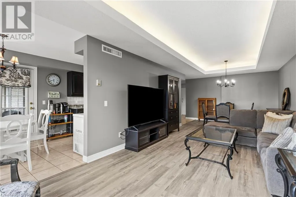 990 GOLF LINKS Road Unit# 301, #301