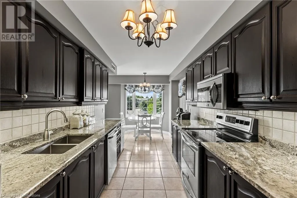 990 GOLF LINKS Road Unit# 301, #301