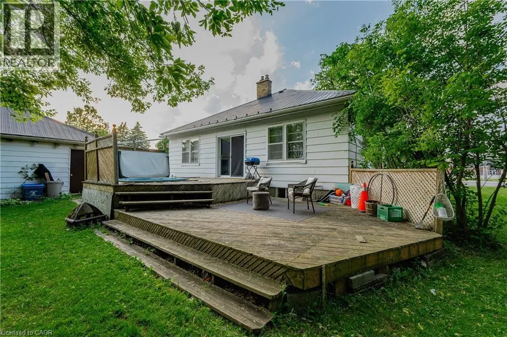 1060 QUEENS BUSH Road