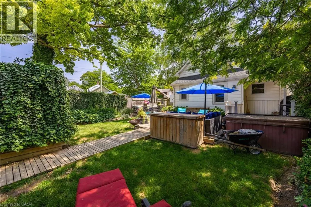 5 HAWTHORNE Avenue