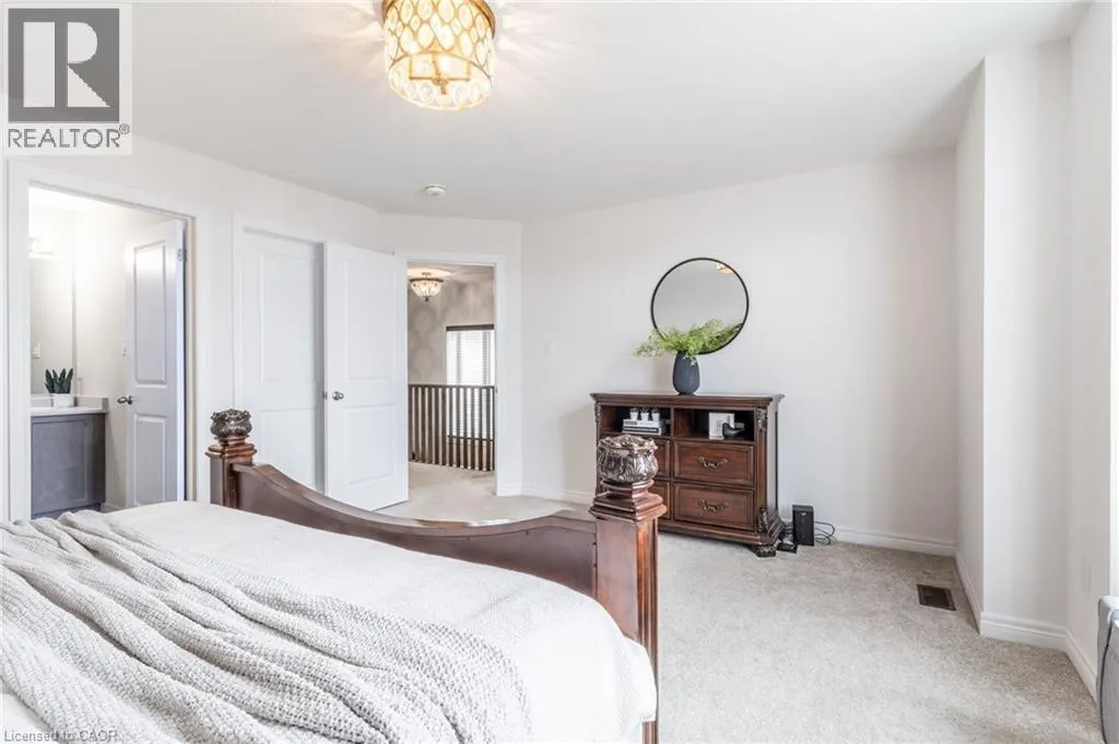 41 FOOTHILLS Lane