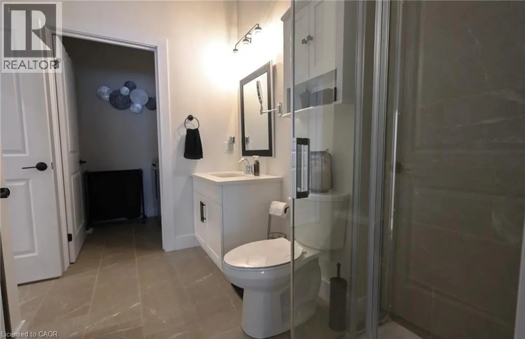 8 ELGIN Street W Unit# 4.5, #4.5