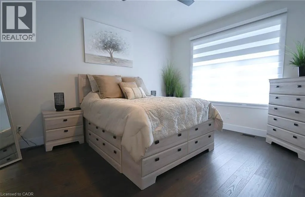 8 ELGIN Street W Unit# 4.5, #4.5