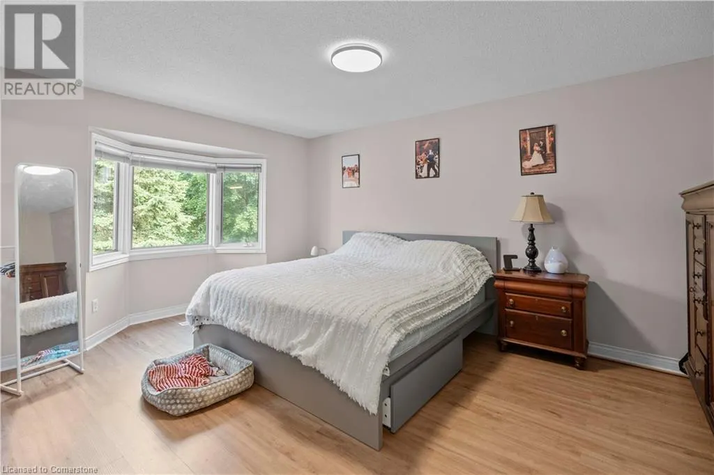 320 HAMILTON Drive Unit# 10, #10