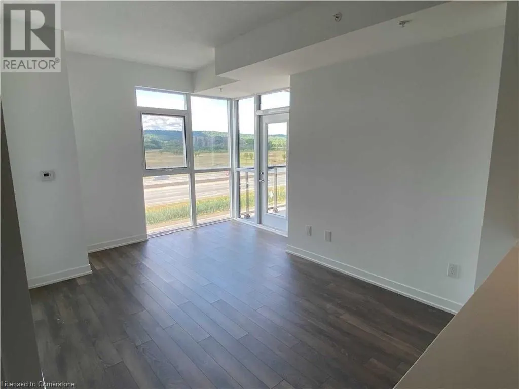 550 NORTH SERVICE Road Unit# 213, #213