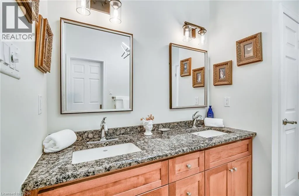 19 SIMMONDS Drive Unit# 14, #14