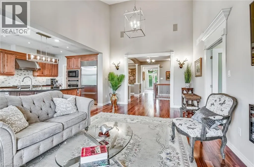 19 SIMMONDS Drive Unit# 14, #14