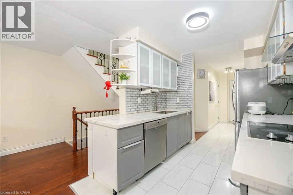 5255 GUILDWOOD Way Unit# 62, #62