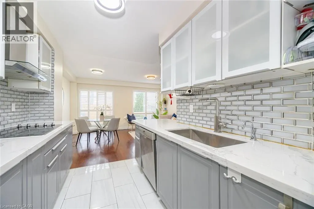 5255 GUILDWOOD Way Unit# 62, #62