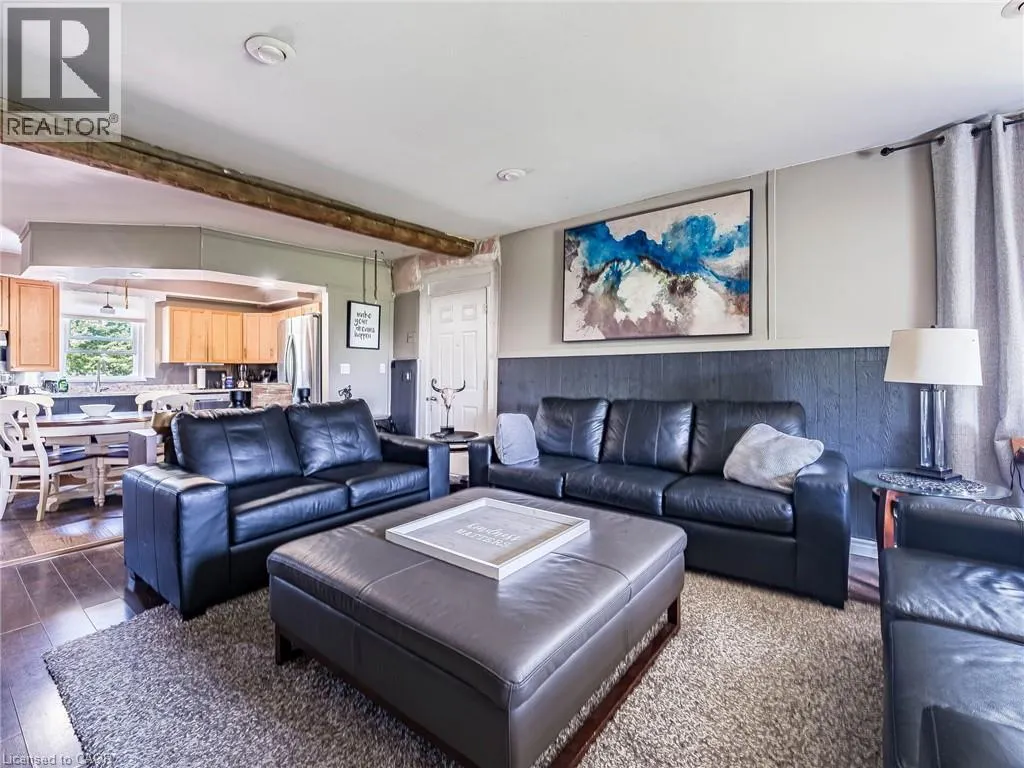4613 NORTH SERVICE Road