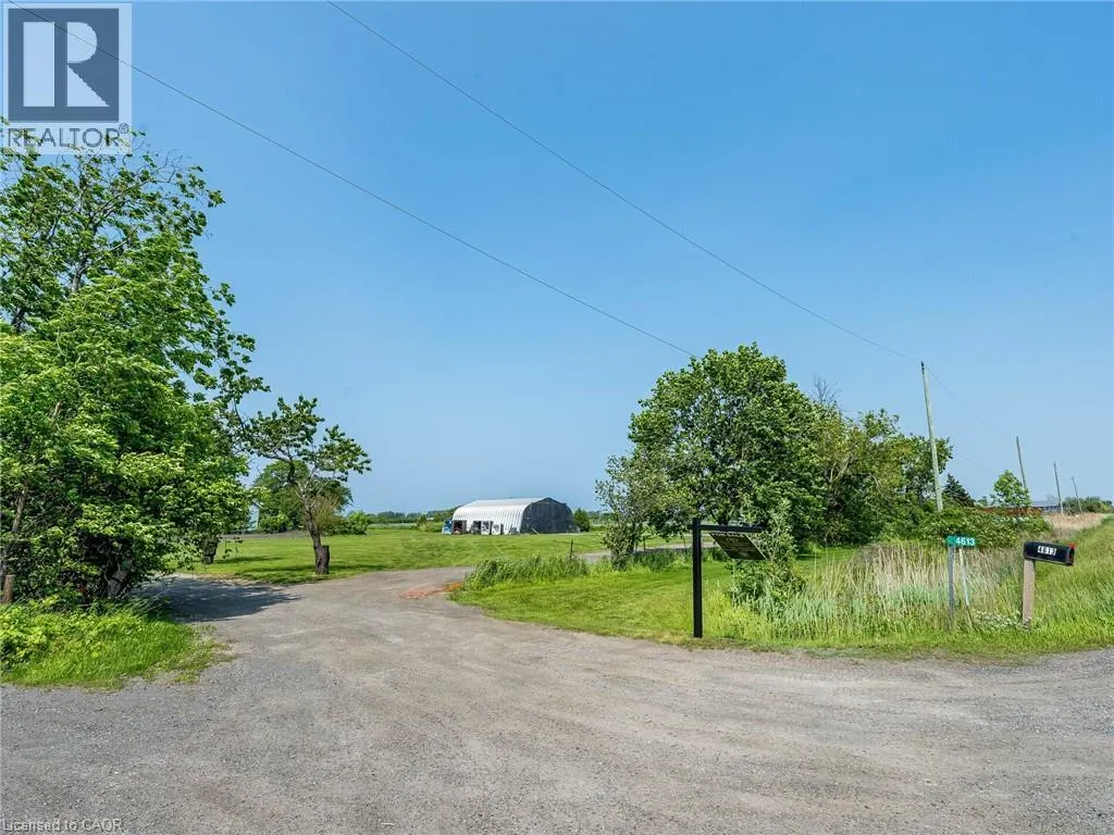 4613 NORTH SERVICE Road