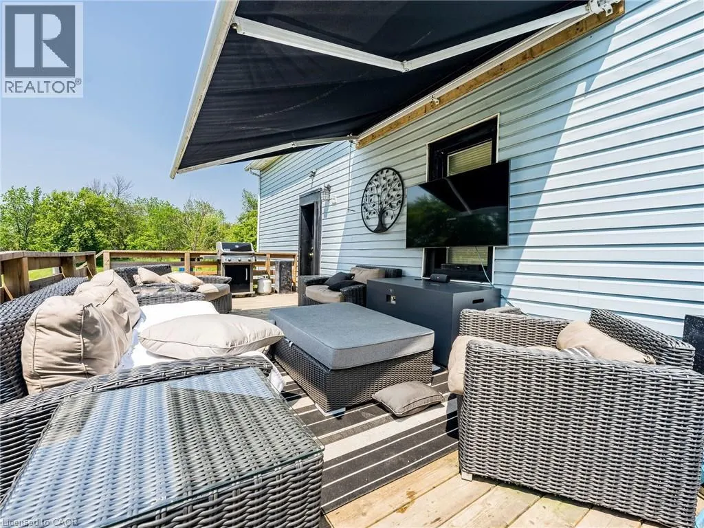 4613 NORTH SERVICE Road