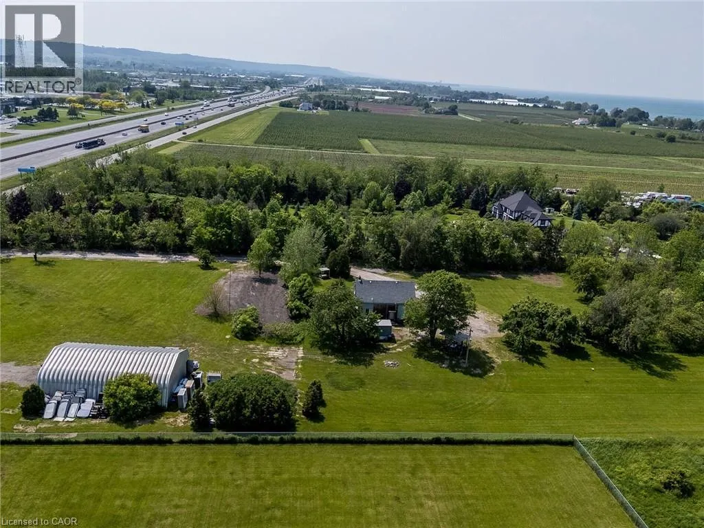 4613 NORTH SERVICE Road