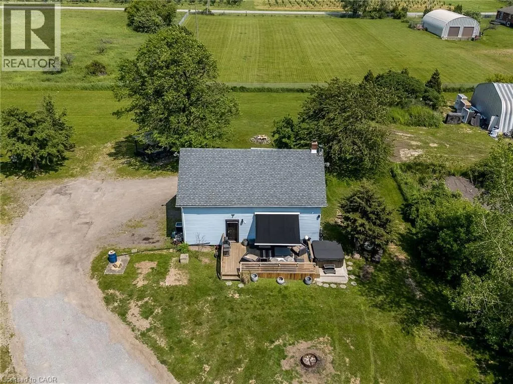 4613 NORTH SERVICE Road