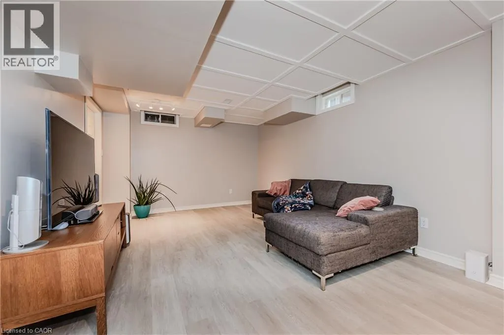 22 ALBERY Road