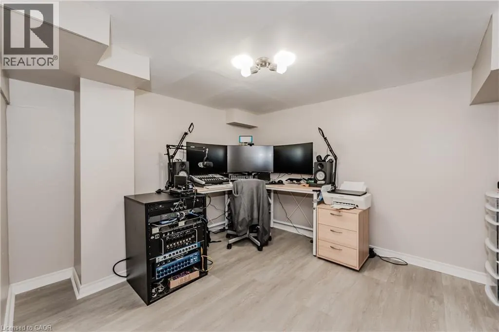 22 ALBERY Road