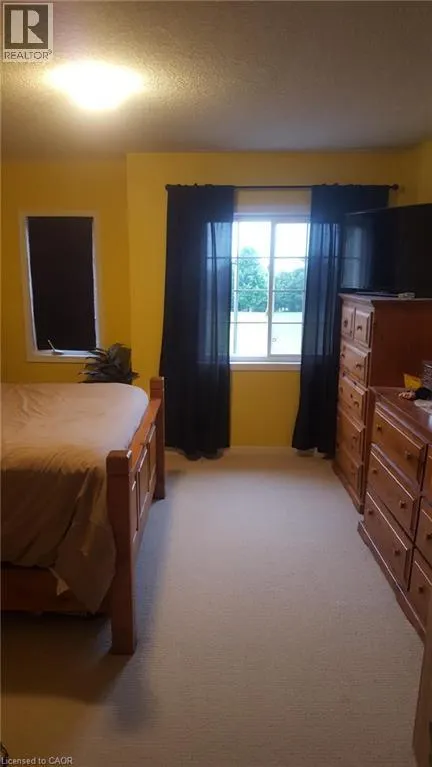 35 MOUNTFORD Drive Unit# 121, #121