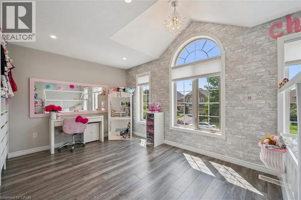 38 SURREY Drive