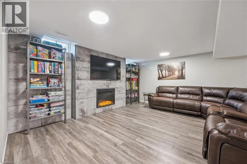 38 SURREY Drive