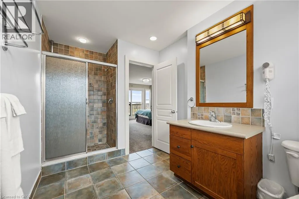 125 FAIRWAY Court Unit# 228, #228