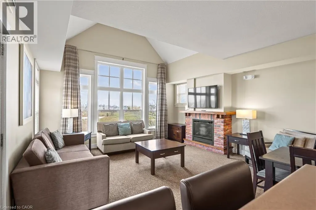 125 FAIRWAY Court Unit# 228, #228