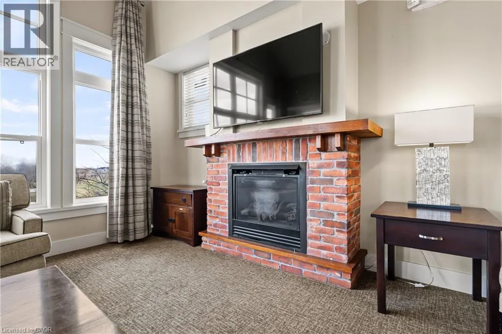 125 FAIRWAY Court Unit# 228, #228