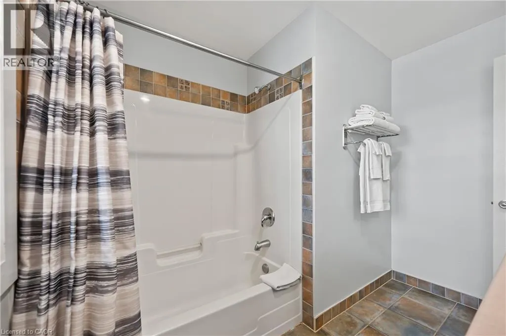 125 FAIRWAY Court Unit# 228, #228