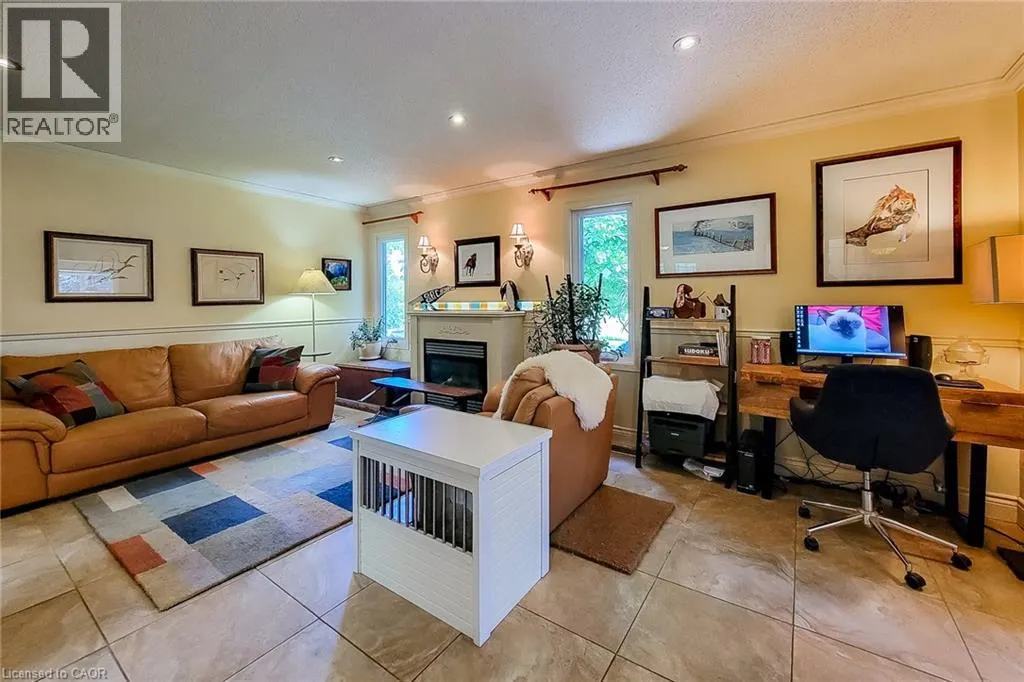 120 PAULINE JOHNSON Road