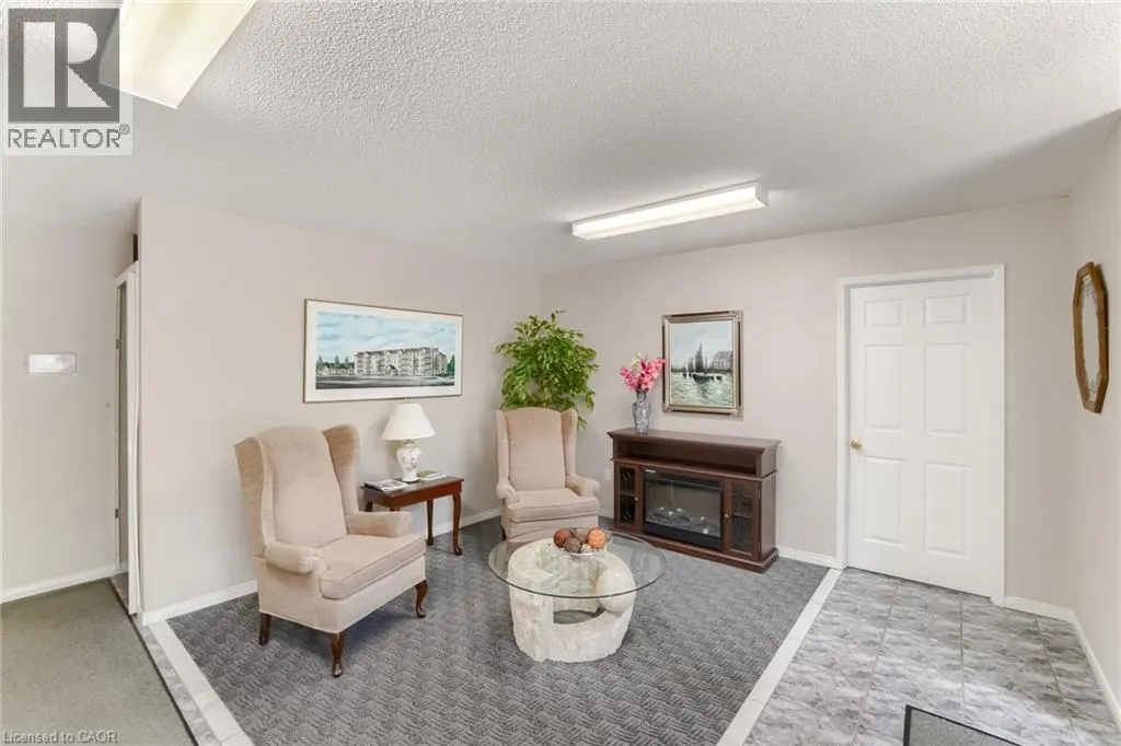 216 W PLAINS Road W Unit# 304, #304
