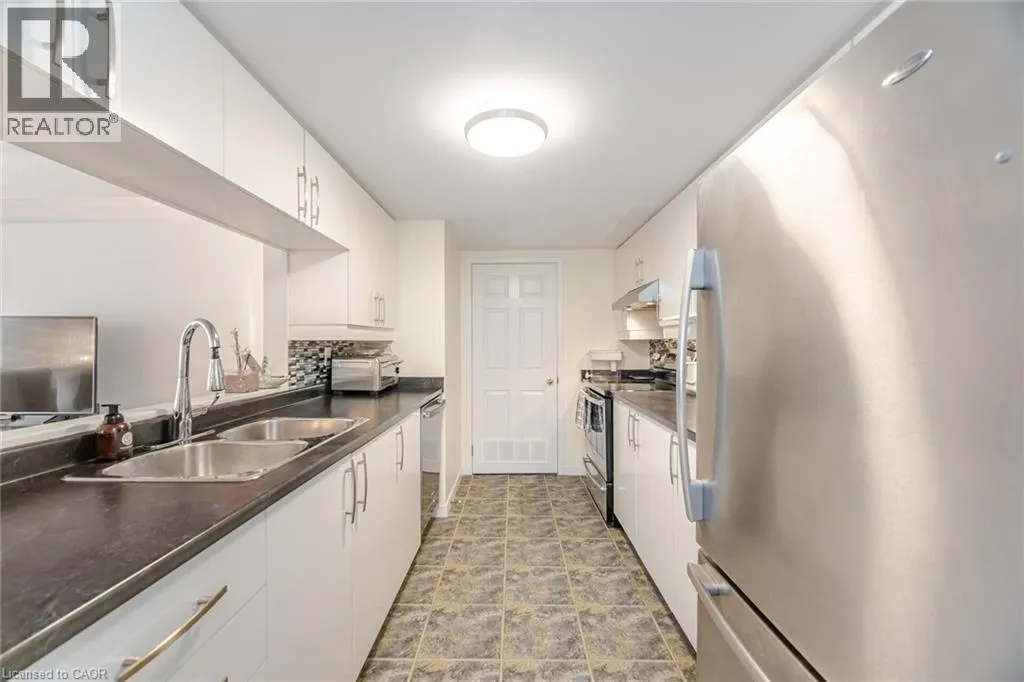 216 W PLAINS Road W Unit# 304, #304
